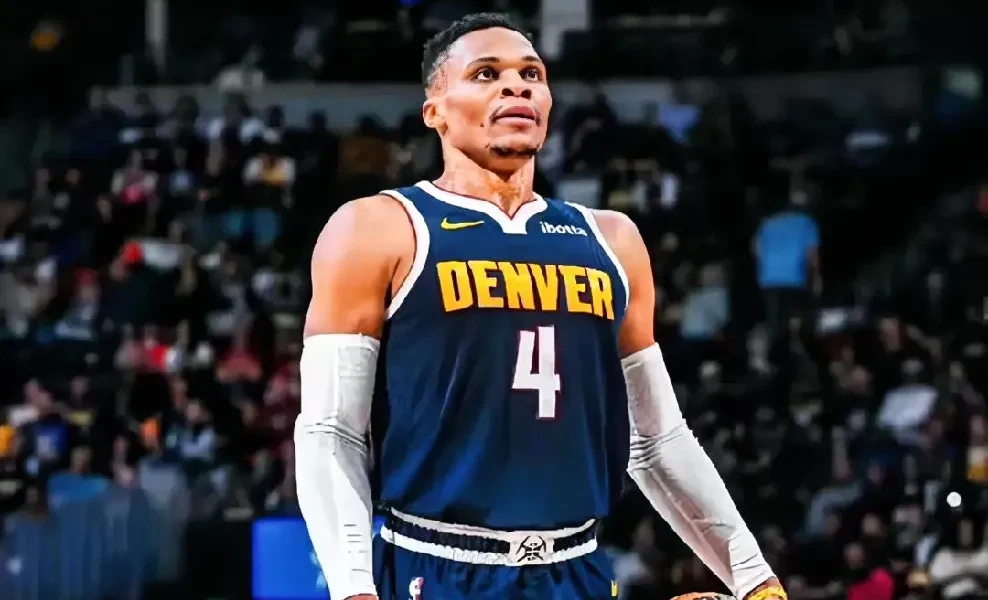 包含赛后突围战来临，拉齐奥围绕NBA常规赛官宣签约，话题不断，球队文化再被提及的词条