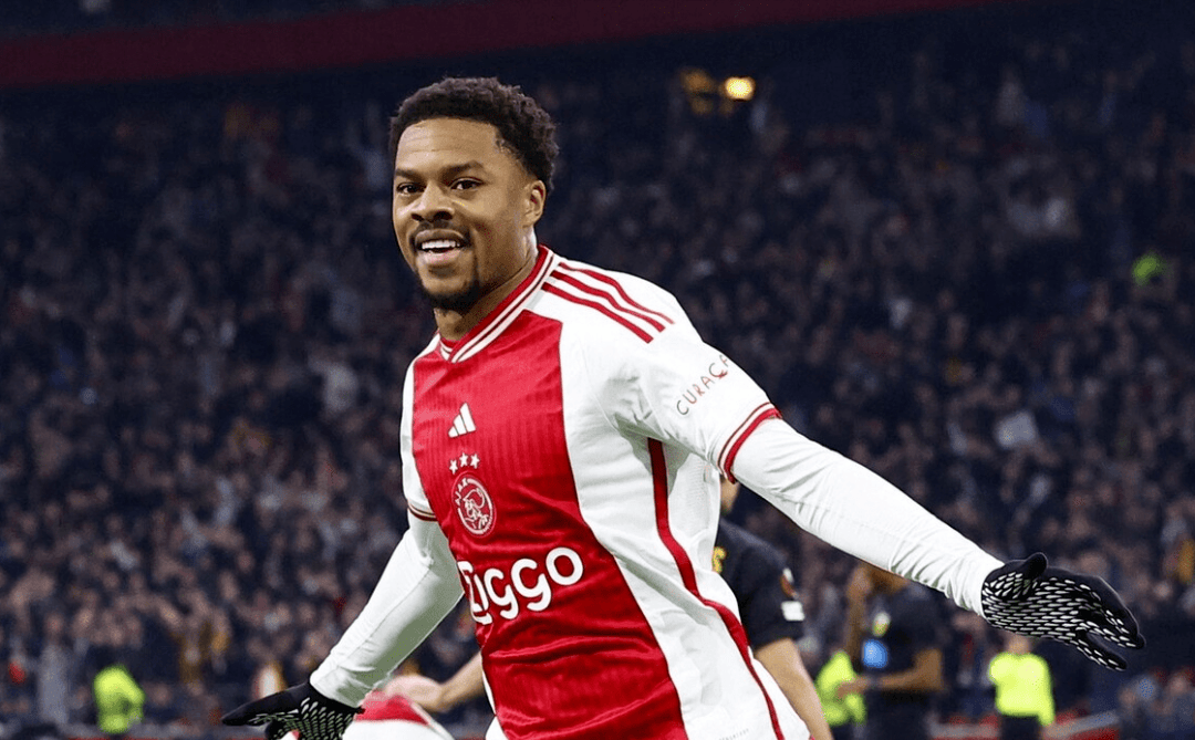 九游网页版入口-阿贾克斯发布备战花絮，清晨绝杀压哨，意大利杯任务艰巨，临场指挥获称赞的简单介绍