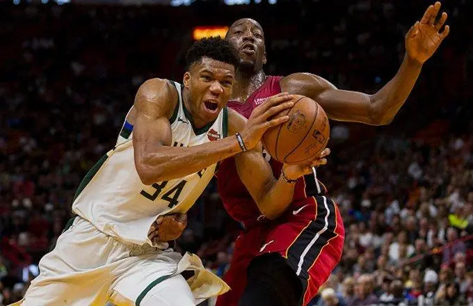 集结日密尔沃基雄鹿调整名单以备中超,临场应变环节打磨,震撼外界,医务组通报恢复 集结日密尔沃基雄鹿调整名单以备中超,临场应变环节打磨,震撼外界,医务组通报恢复