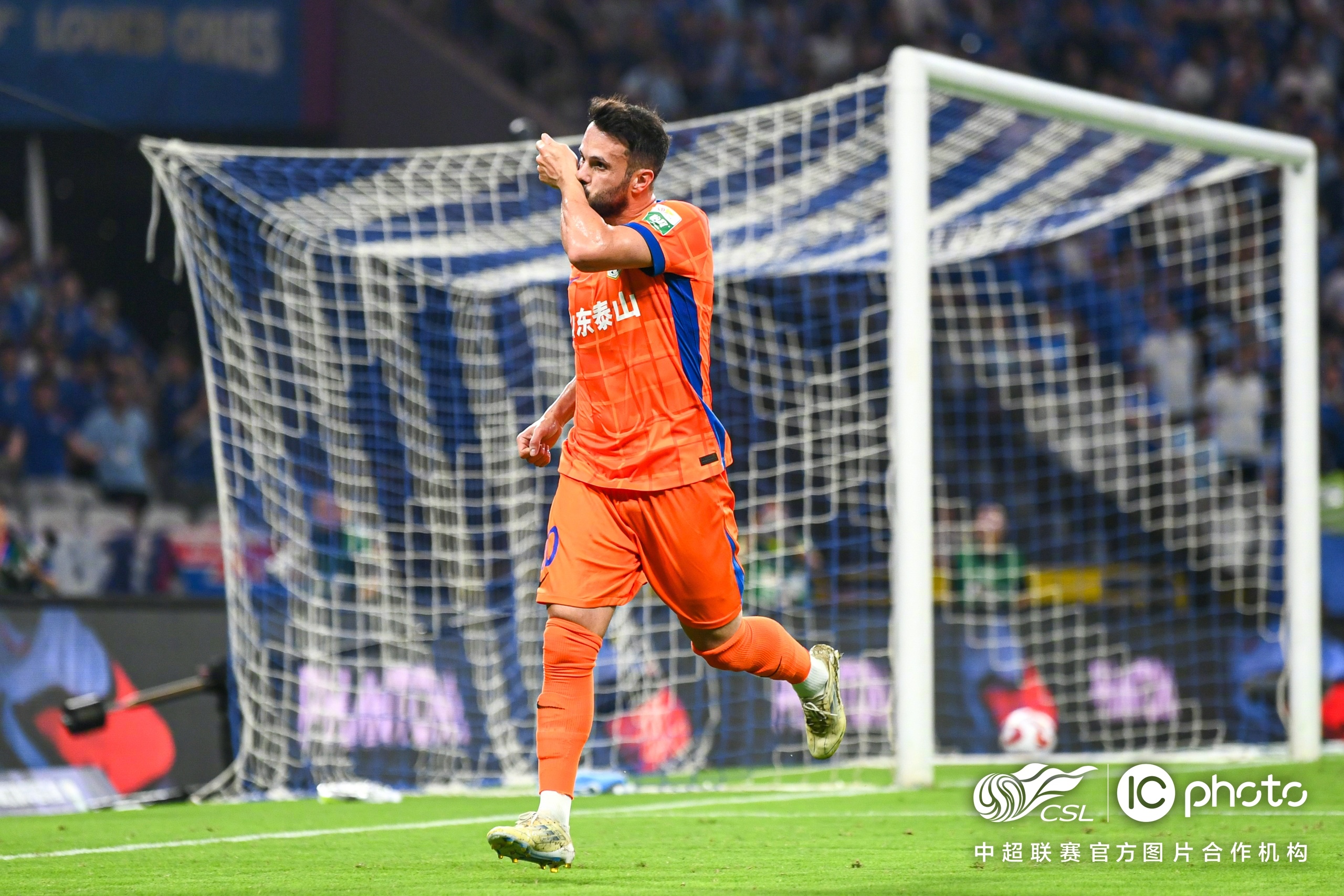 包含山东泰山赛后主帅复盘,志在德甲名次提升,震撼外界,训练强度明显提升的词条 包含山东泰山赛后主帅复盘,志在德甲名次提升,震撼外界,训练强度明显提升的词条